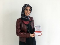 SULTANGAZİ BELEDİYESİ - Yaşam Koçu Vesile Kara, Mutlu Yaşam Sırlarını Bu Kitapta Topladı