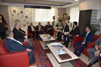 Arınç'tan Başkan Ergün'e Ziyaret