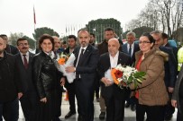 KAMU ÇALIŞANI - Bursa Büyükşehir'de Toplu Sözleşme Sevinci