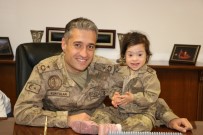 DOWN SENDROMU - Down Sendromlu Çocuklardan Jandarma Ziyareti