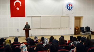 Dr. Öğretim Üyesi Yıldırım Tarafından İslahiye İİBF'de Konferans Verildi