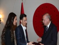 AMİNE GÜLŞE - Erdoğan, Mesut Özil ve nişanlısını kabul etti