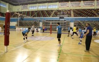 Haliliye Voleybol Takımı Hazırlıklarını Tamamladı