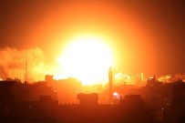 BENYAMİN NETANYAHU - İsrail, Gazze Şeridinde 100 Noktaya Hava Saldırısında Bulundu