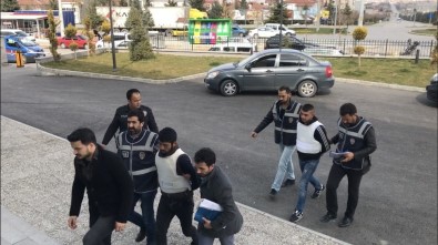 Karaman'da Bıçaklama Olayına Karışan 2 Şahsa Tutuklama