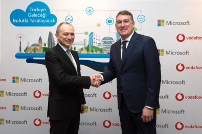 Microsoft Ve Vodafone İşbirliği İle Yapay Zekâ Türkçe'yi Söktü
