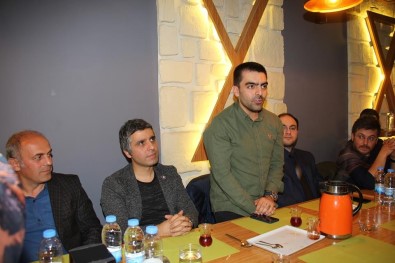 Oltu'da Tıp Bayramı'nda Yemek Organizasyonunda Bir Araya Geldiler