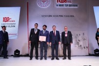 FAHRETTİN KOCA - Sağlık Bakanlığı, Kırşehir'de  2 Hekimi Ödüllendirdi