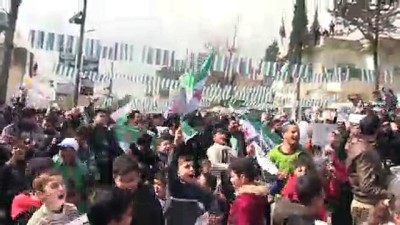 Suriye'de, İç Savaşın 8. Yılında Gösteriler Düzenlendi