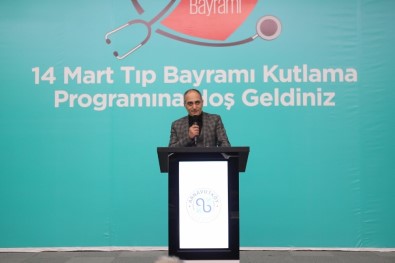 Tıp Bayramı'nda Şiddete Uğrayan Doktorları Canlandırdılar