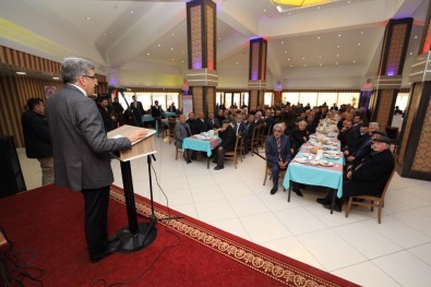 Vali Bilmez, Tuşba İlçesinde Görevli Muhtarlarla Toplantı Yaptı