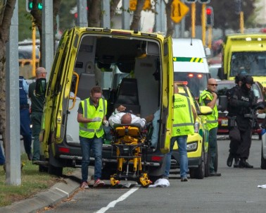 Yeni Zelanda'da 2 camiye saldırı