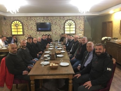 Yomra'da AK Partili Eski Yöneticilerden Mustafa Bıyık'a Tam Destek