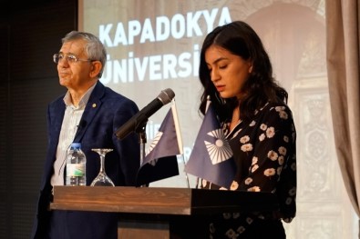 Kapadokya'da Kardeşlik Temalı Söyleşi Ve Şiir Dinletisi Düzenlendi
