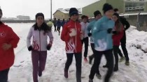 SALON ATLETİZM ŞAMPİYONASI - Karda Ve Asfaltta Şampiyonalara Hazırlanıyorlar