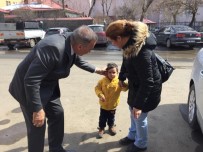 NAIF ALIBEYOĞLU - Kars'ta DSP'nin Belediye Başkan Adayı Alibeyoğlu, Yoğun İlgi Görüyor