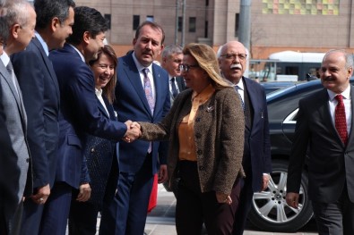 Ticaret Bakanı Pekcan Eskişehir'de