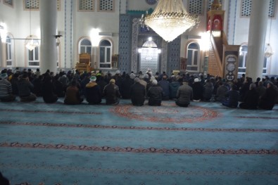 Yeni Zellanda'da Yaşanan Katliam Uşak'ta Kınandı