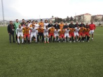 MASLAK - Kaymakamlar Gercüş Bağlarspor-Beşirispor Maçını İzledi