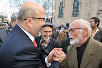 Başkan Çoban Açıklaması 'Yaşlılar Başımızın Tacıdır'