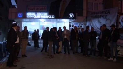 Başkent'te Cumhur İttifakı'nın Seçim Bürosuna Saldırı