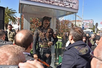 Osman Ağa'nın Balmumu Heykeli Giresun'da Sergilenmeye Başlandı