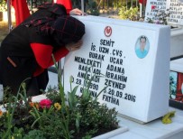 ŞEHİT ANNESİ - Şehidin Kız Kardeşi Açıklaması 'Bu Devlete Bir Değil Bin Can Feda Olsun'