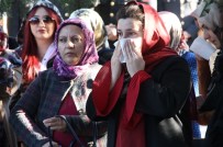 GARNIZON KOMUTANLıĞı - Şehitlikte Duygusal Anlar