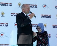 ÖĞRETMEN ATAMASI - Cumhurbaşkanı Erdoğan, Kendisine Mektup Yazan Şevval'le Sahnede Buluştu