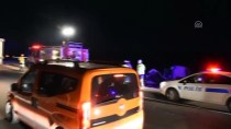 MUSTAFA GÜL - Kırşehir'de Otomobille Tır Çarpıştı Açıklaması 3 Ölü, 3 Yaralı