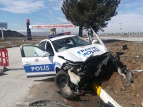 POLİS ARACI - Afyonkarahisar'da Trafik Kazası, 2 Polis Yaralı