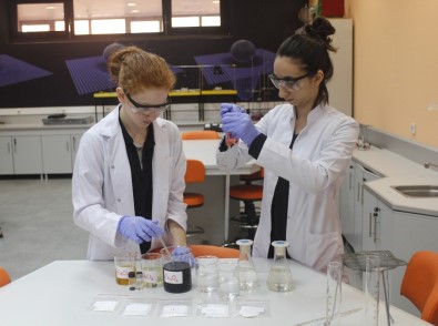 Aldıkları 1'İncilik İle Tıp Sektörüne Katkı Sağlayacaklar