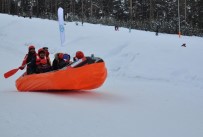 BÜYÜKELÇİLER - Büyükelçiler Karda Yarıştı