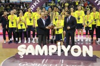 ÖMER ONAN - Şampiyon Fenerbahçe Kupasını Aldı