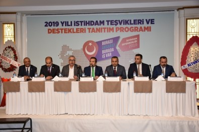 Aksaray'da İş Adamları Ve Bürokrasi Lansman Toplantısında Bir Araya Geldi