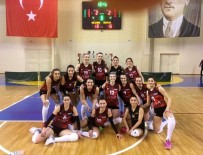 BOZÜYÜK BELEDİYESİ - Bozüyük Belediyesi İdmanyurdu Bayan Voleybol Takımı 1. Ligde