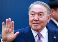 NURSULTAN NAZARBAYEV - Çin'den Nazarbayev'e Davet