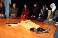 ÇANAKKALE ZAFERI - Çözüm Koleji Çanakkale Şehitlerini Andı