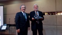 ÇUKUROVA GAZETECILER CEMIYETI - Çukurova Ödülü Nedim Gürsel'e Verildi