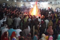 HINDU - Hindular, Holi'yi Dans Edip Şarkı Söyleyerek Karşıladı
