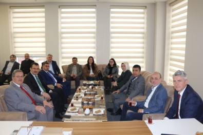 Ali İhsan Yavuz'dan Erenler'e Belediyesine Ziyaret