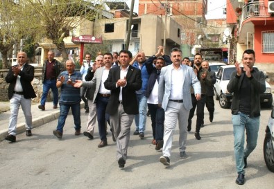 Bayraklı'da Serdar Sandal Coşkusu