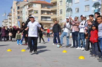 Dünya Down Sendromu Farkındalık Günü