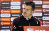 ARNAVUTLUK - Emre Belözoğlu Açıklaması '50 Yaşında Bile Olsam Milli Takım'a Çağrılırsam Gelirim'