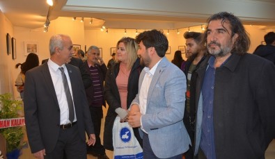 Resim Öğretmeninden 'Anadolu'dan Renklerin Gizemine Yolculuk' Sergisi