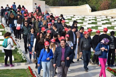 15 Yaşındaki 104 Edremitli Öğrenci, Çanakkale'de Onbeşlilerle Buluştu