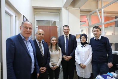 AK Parti Genel Başkan Yardımcısı Yavuz'dan Adapazarı Belediyesi'ne Ziyaret