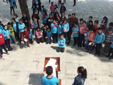 Kaş'ta Dünya Şiir Günü Kutlandı