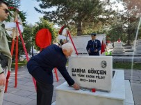 TÜRK HAVA KURUMU - Minikler Sabiha Gökçen'i Mezarı Başında Andı