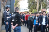 SİBER ZORBALIK - Polis Okul Önlerinde Adeta Kuş Uçurtmuyor